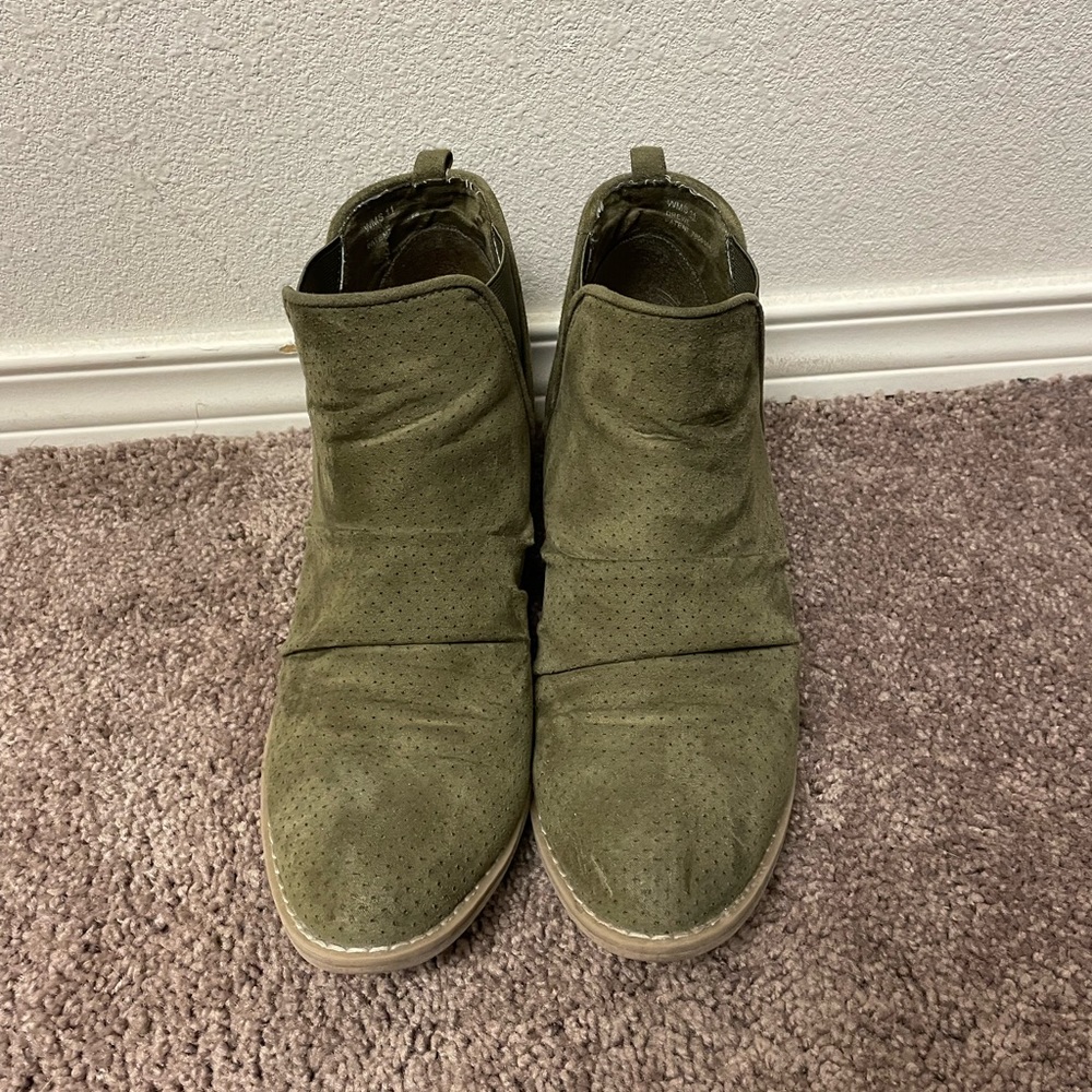 Report booties - Picture 2 of 2